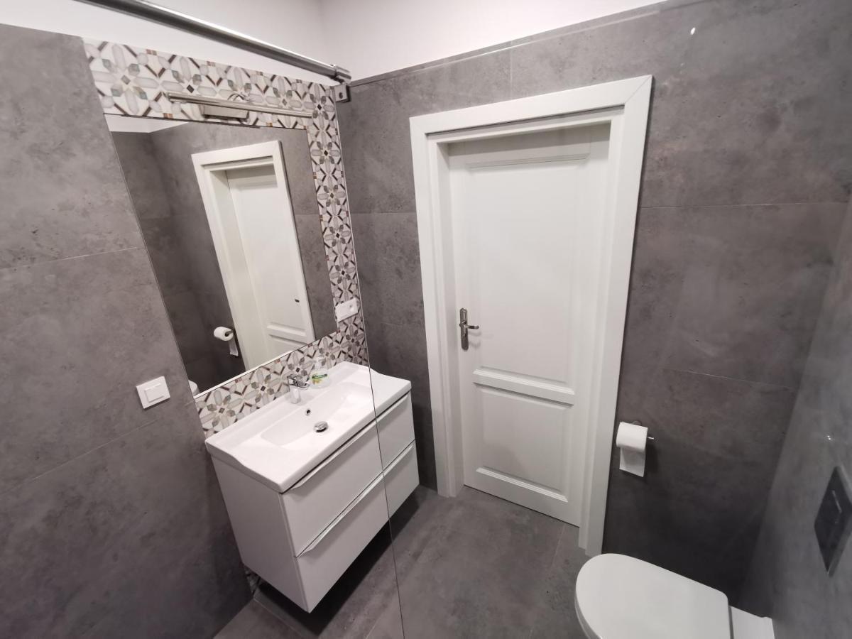 Nowe Apartamenty Zamkowa Vis A Vis Wawelu Красков Екстериор снимка
